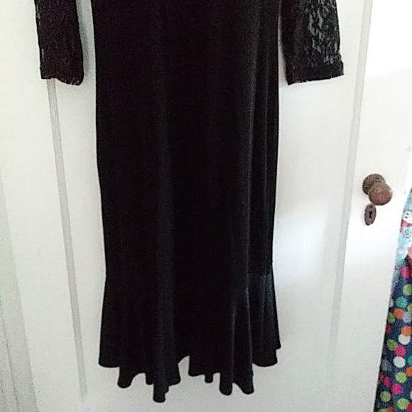 NW/OT Slinky brand black square neck dress with 3/4 length lace sleeves. Size XS - Picture 2 of 5